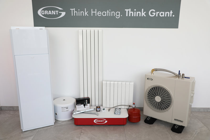 Package 3 Example – Heat pump, Cylinder & Aluminium radiators.