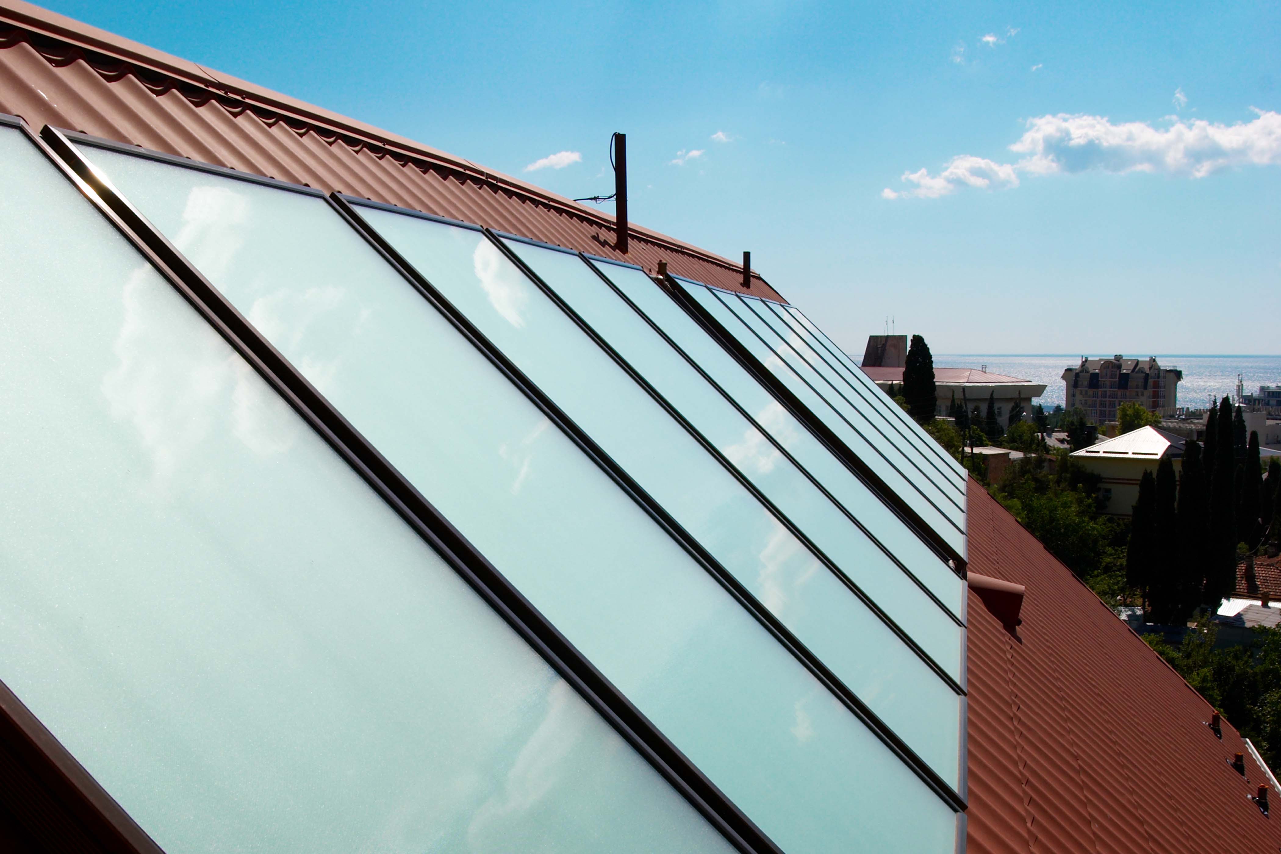 What are solar thermal collectors?